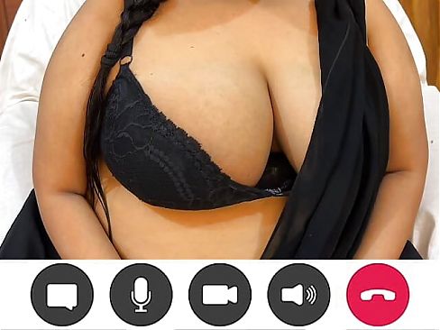 Bhabhi Ko Call Record MMS Lick - Desi Hot Bhabhi Hugh Boobs Video Call Record